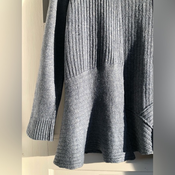 Gray Open-Front Women's Sweater - Picture 2 of 11